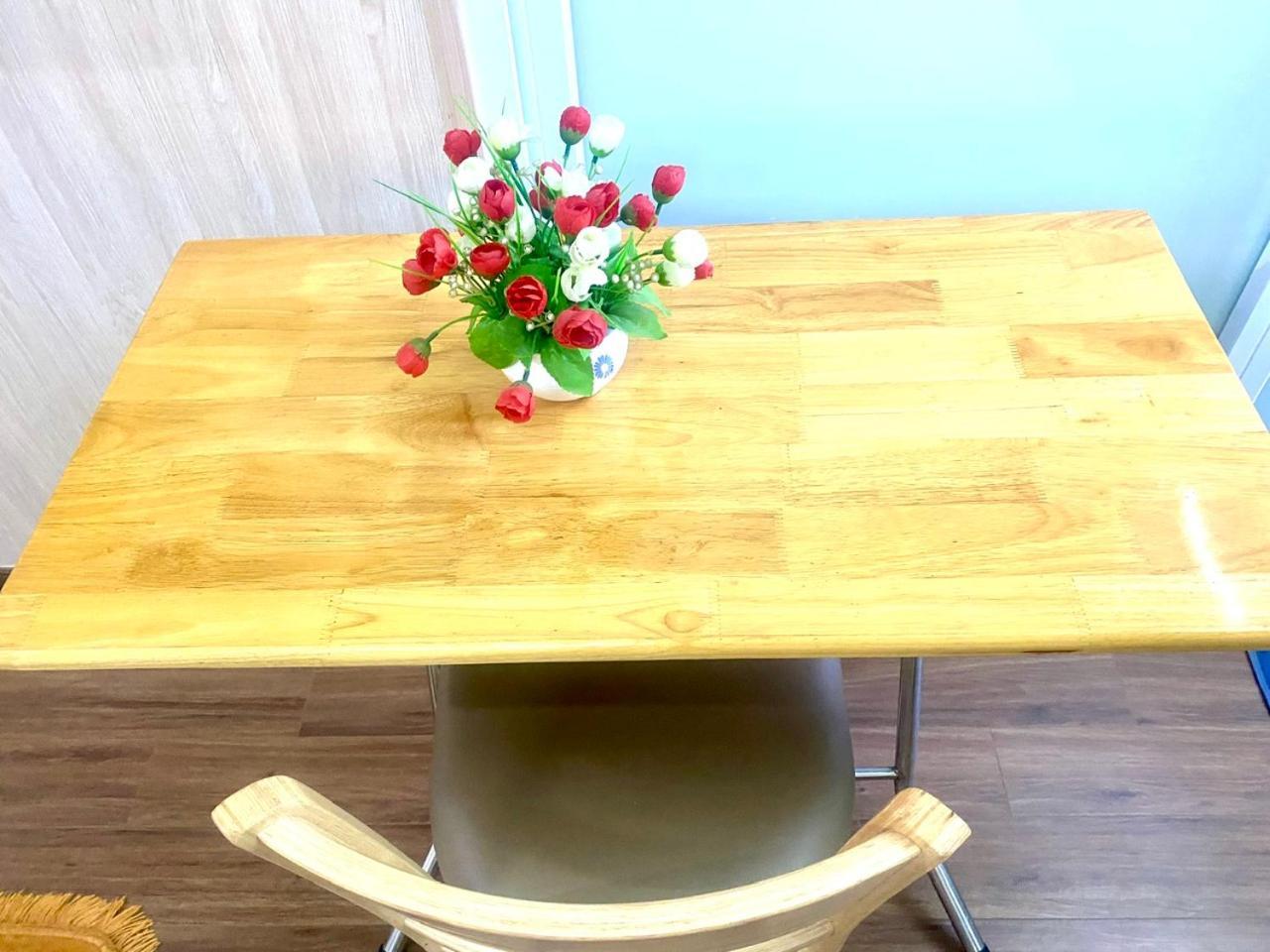 Cozy Homestay With Large Bed, Private Bathroom, Large Balcony 하노이 외부 사진